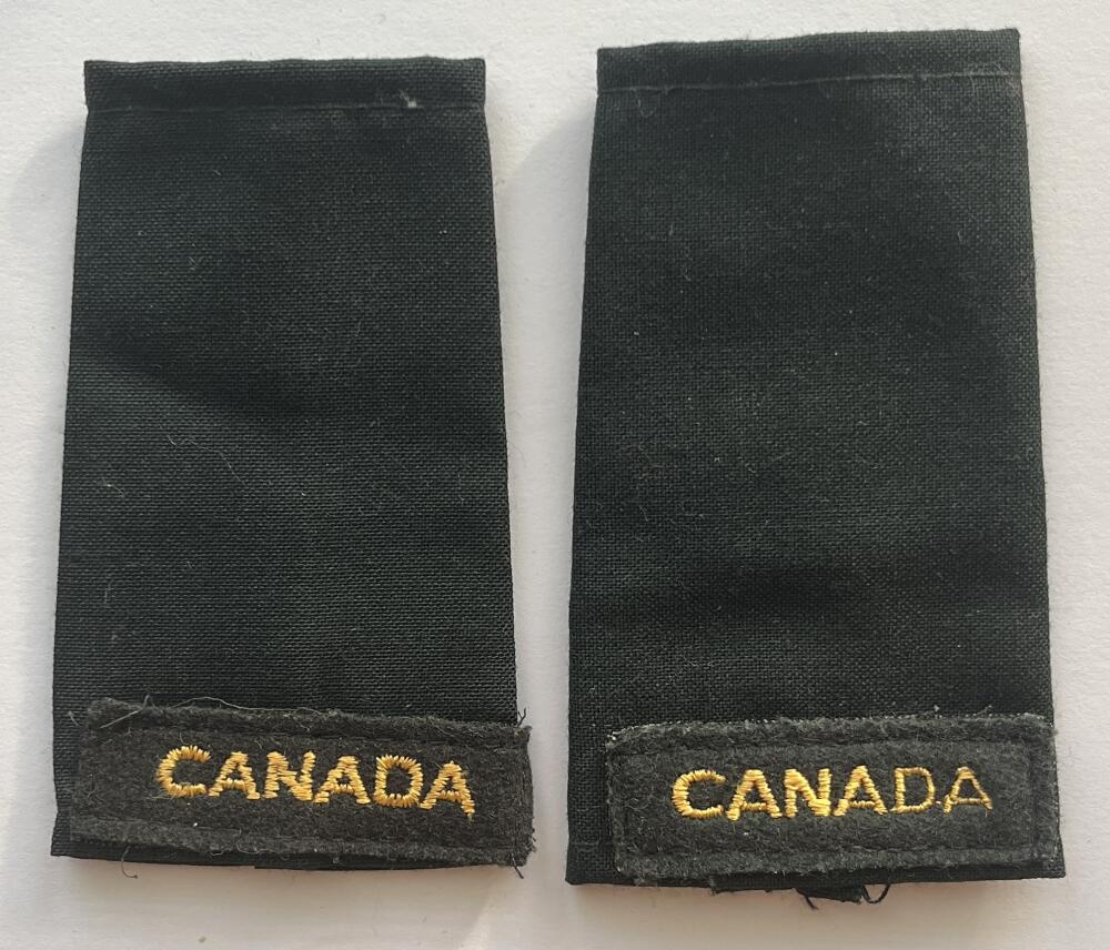 Canadian Military Army Forces Cloth Used Uniform/Jacket Epaulets  - CA210 Image 1