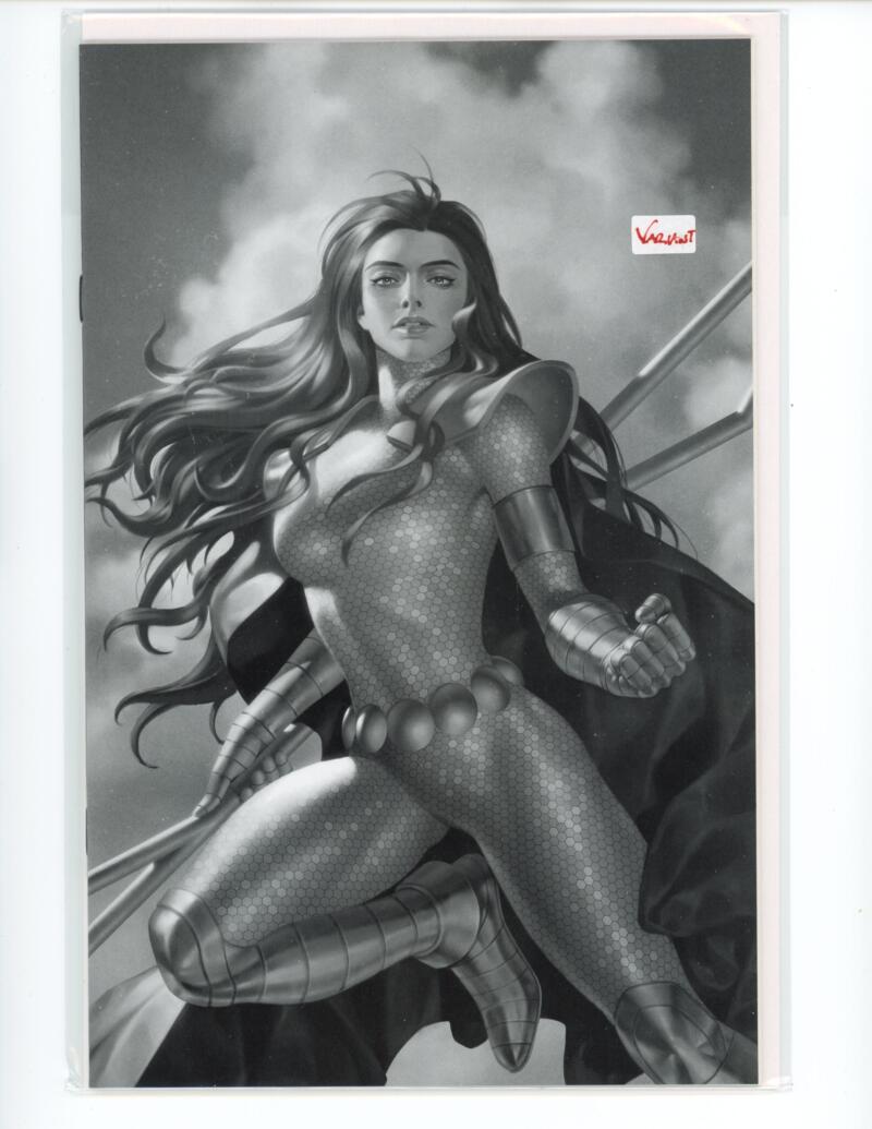 Red Sonja The Superpowers #5 B&W Incentive Comic Mint VARIANT - B16-59 Image 1