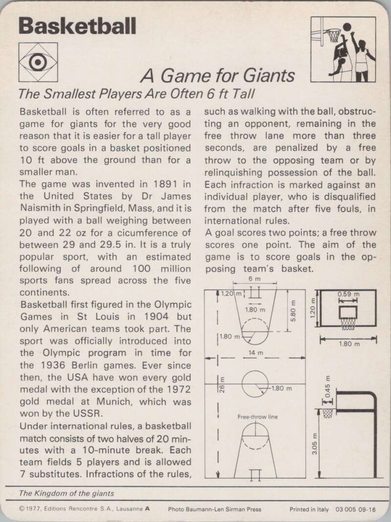 1977 Sportscaster #916 A Game for Giants Basketball Photo Card  Image 2