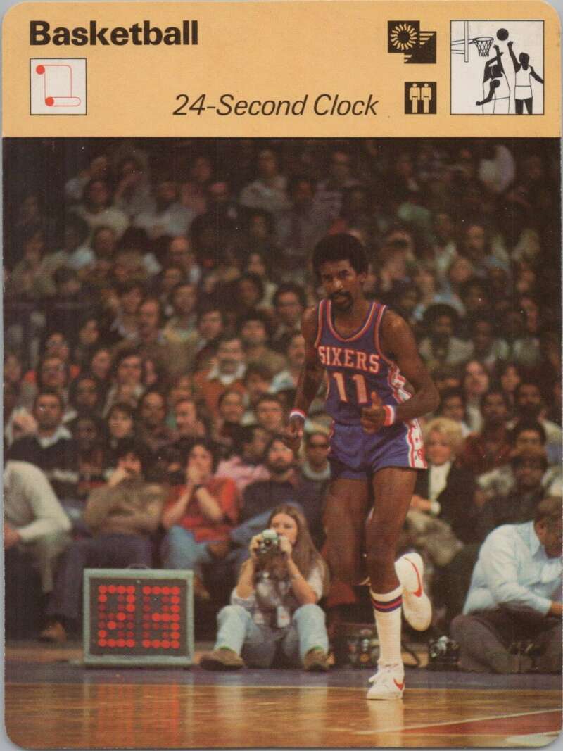 1978 Sportscaster #2021 24-SeBasketball Photo Card Clock Basketball Photo Card  Image 1