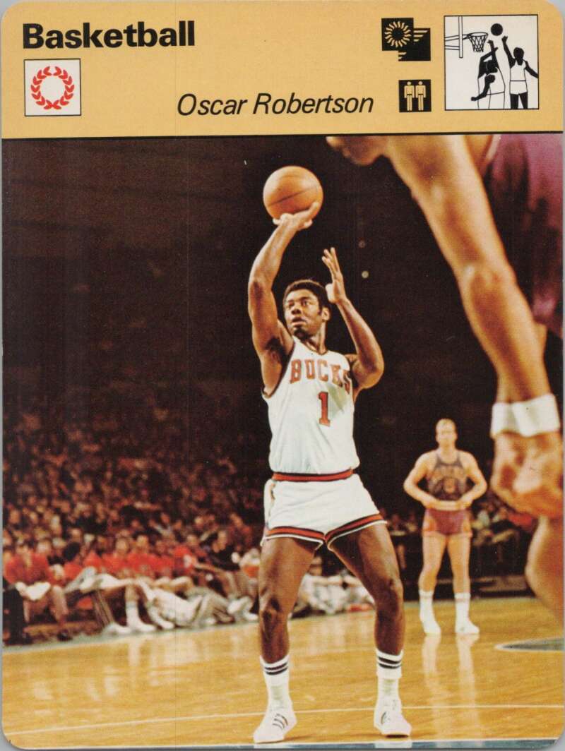 1979 Sportscaster #1418 Oscar Robertson Basketball Photo Card  Image 1