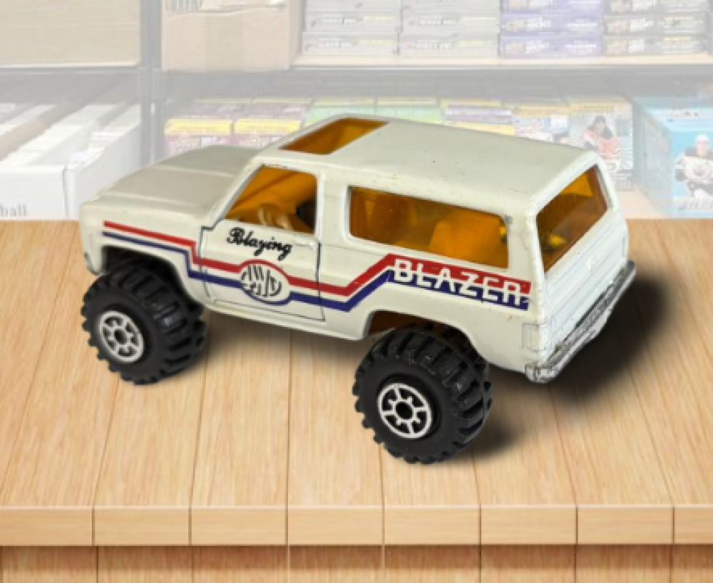 1979 Yat Ming 4WD Blazer Red-Blue Stripe Vintage Toy Car Made in Hong Kong Image 2
