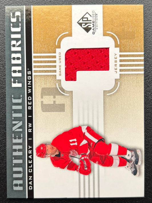 2011-12 SP Game Used Authentic Fabrics Gold Jersey Dan Clearly V103122 Image 1