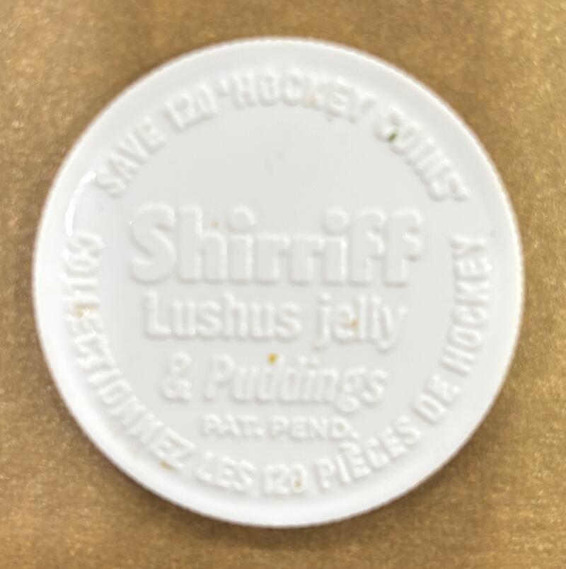 1961-62 Shirriff/Salada Coins #74 Howie Young Hockey Coin Vintage V104749 Image 2