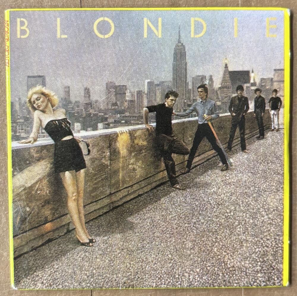 1981-83 Amurol Chu-Bops Vintage 3" Music Album Cover #26 Blondie Image 1