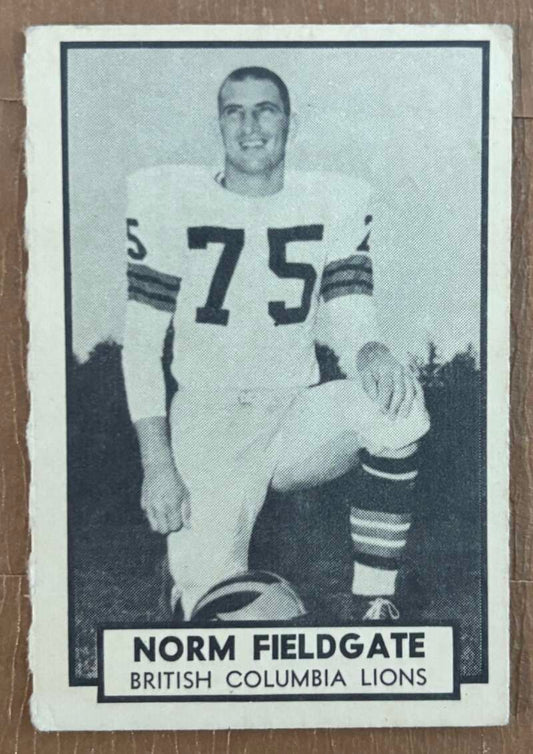 1962 Topps CFL #9 Norm Fieldgate  British Columbia Lions  V105302 Image 1