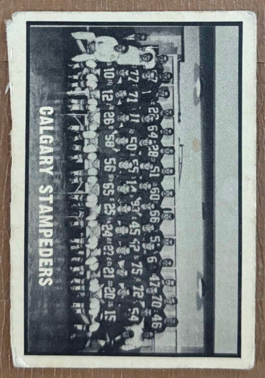 1962 Topps CFL #37 Calgary Stampeders  Calgary Stampeders  V105321 Image 1