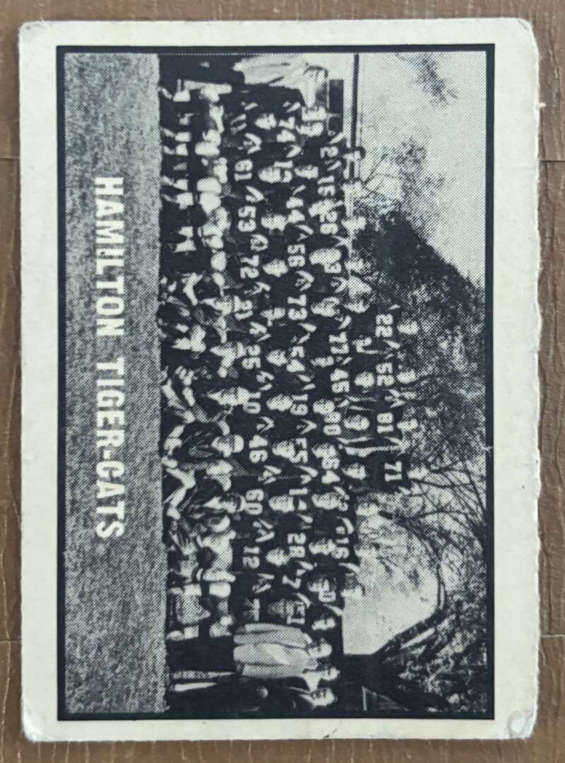 1962 Topps CFL #76 Hamilton Tiger-Cats  Hamilton Tiger-Cats  V105347 Image 1