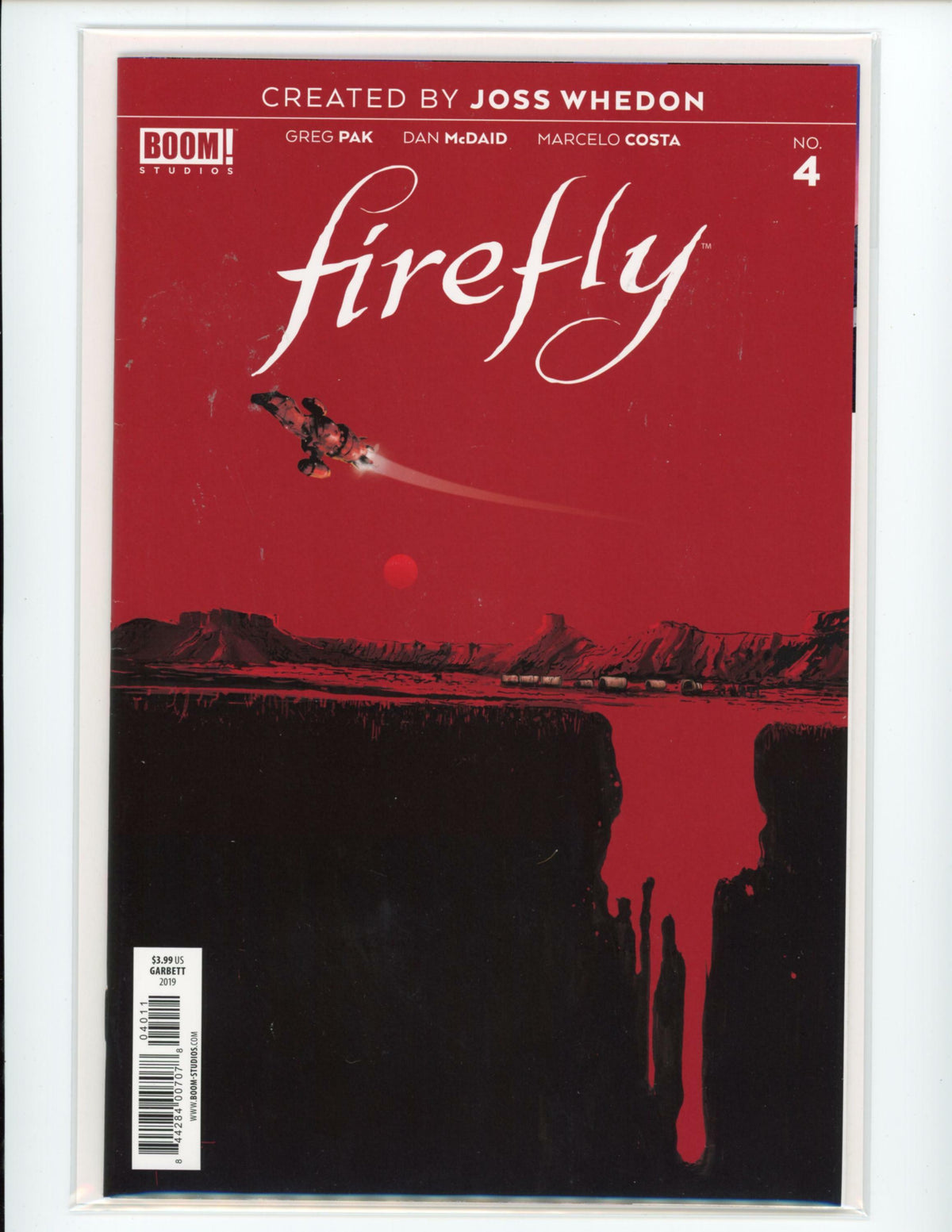 Firefly #4 - Magazine Comic Book B22-130