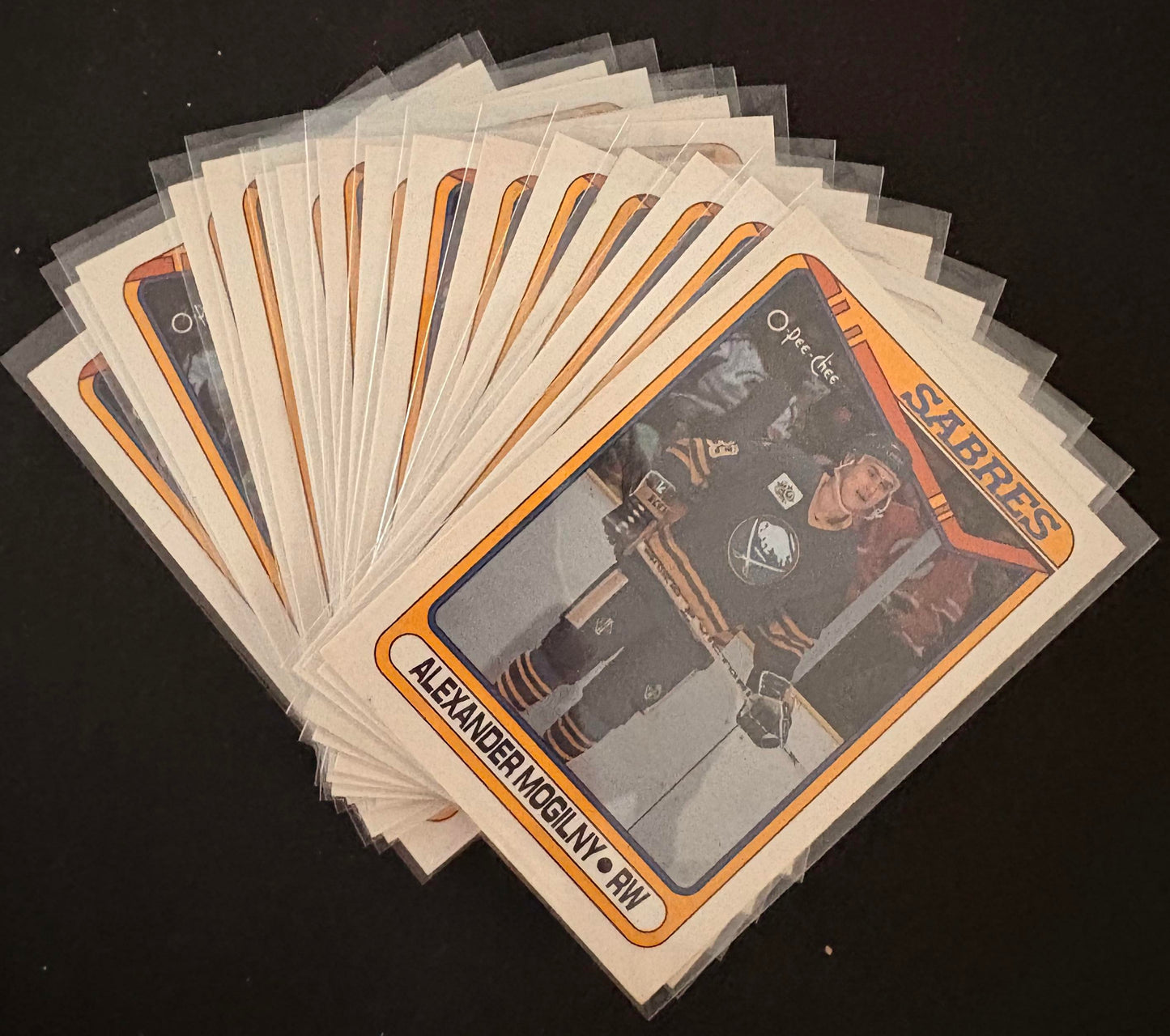 1990-91 O-Pee-Chee #42 Alexander Mogilny RC Rookie - Hockey Lot of 16