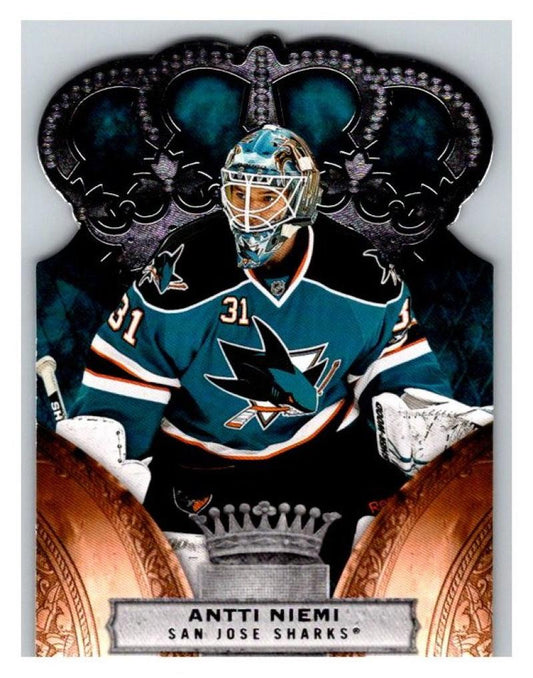 2010-11 Crown Royale #82 Antti Niemi NM-MT Hockey NHL Sharks