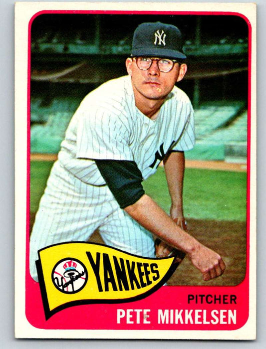 1965 Topps #177 Pete Mikkelsen Yankees Baseball NM 3683