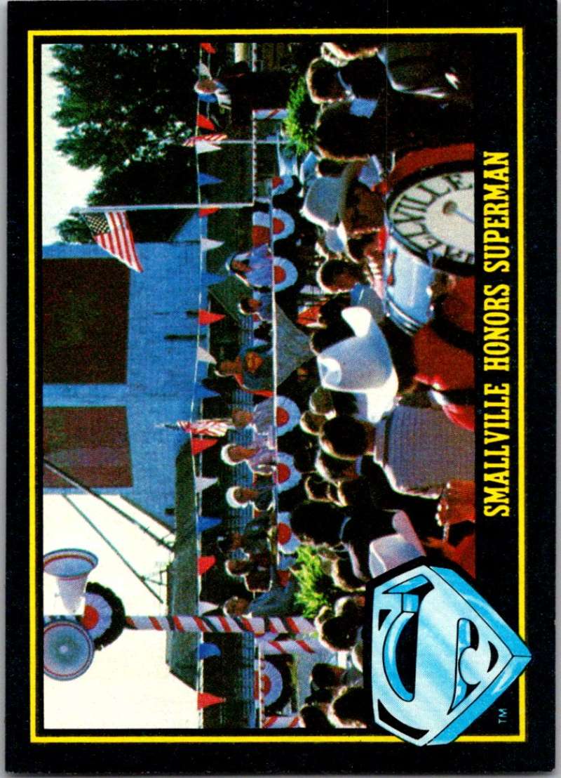 1983 Topps Superman III #47 Smallville Honors Superman