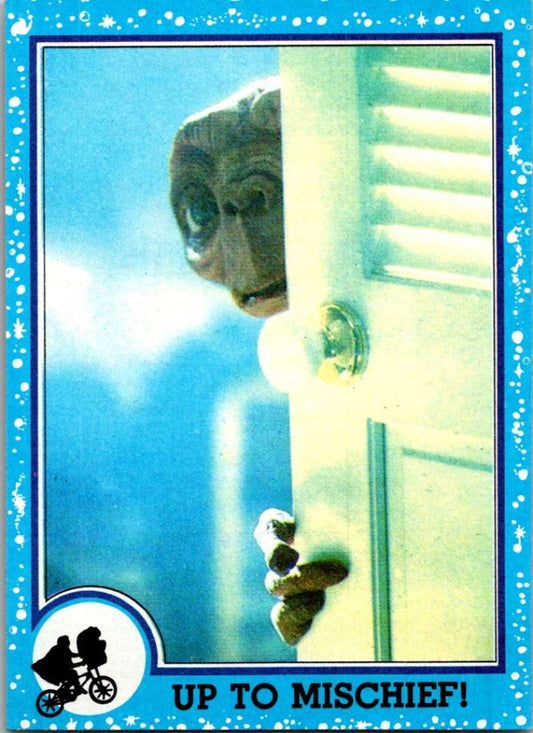 1982 Topps E.T. The Extraterrestrial #23 Up to Mischief! Image 1