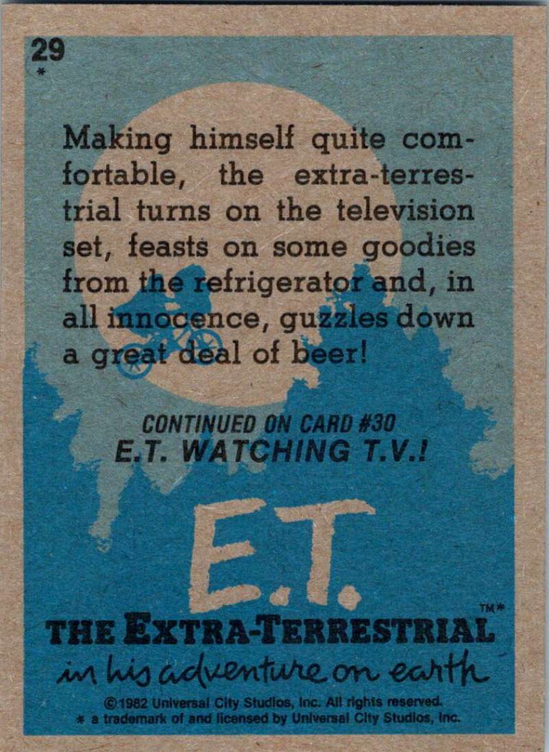 1982 Topps E.T. The Extraterrestrial #29 E.T. Lives It Up! Image 2
