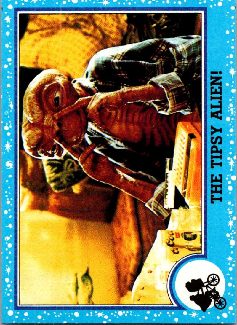 1982 Topps E.T. The Extraterrestrial #32 The Tipsy Alien! Image 1