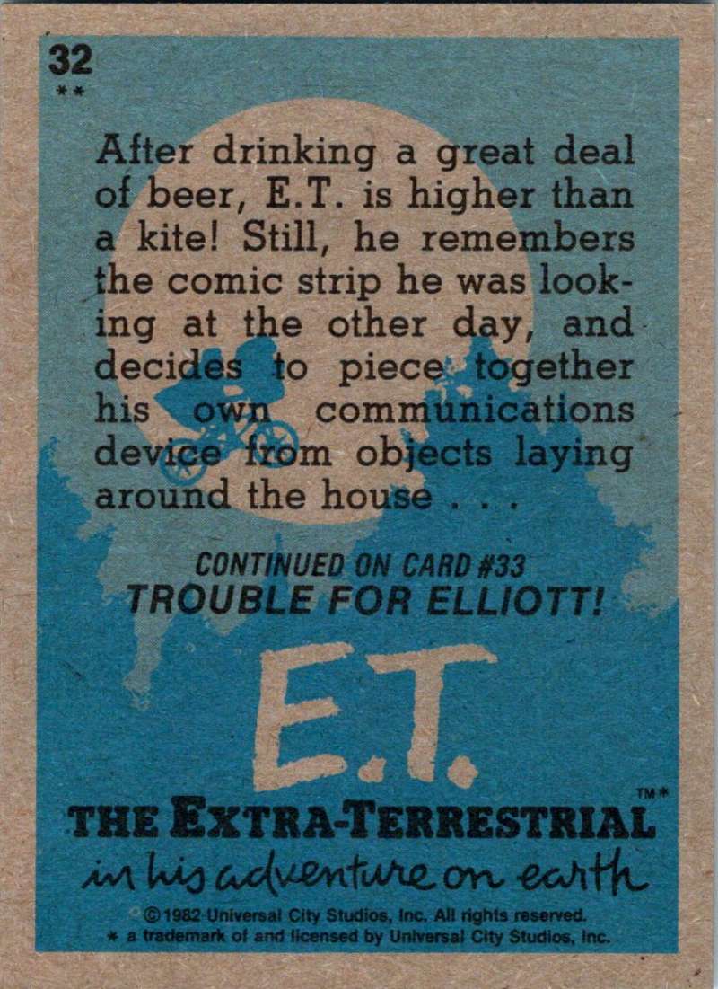 1982 Topps E.T. The Extraterrestrial #32 The Tipsy Alien! Image 2