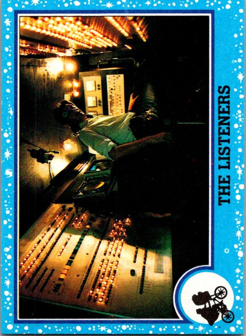 1982 Topps E.T. The Extraterrestrial #39 The Listeners Image 1