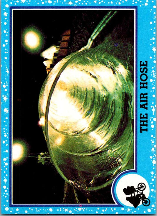1982 Topps E.T. The Extraterrestrial #55 The Air Hose Image 1