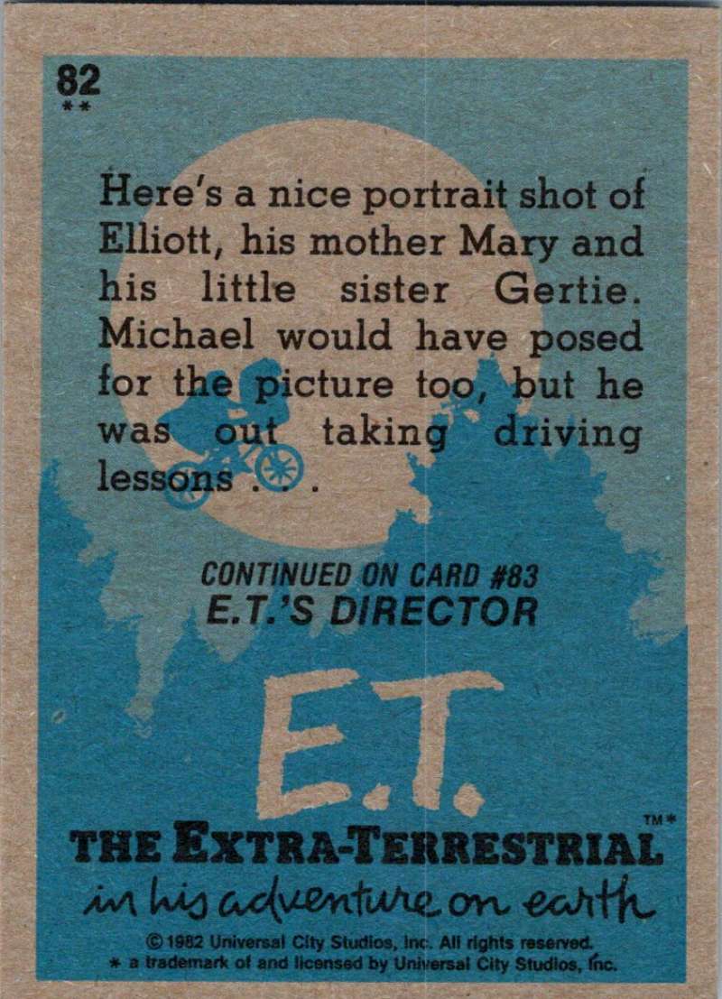 1982 Topps E.T. The Extraterrestrial #82 Elliott's Family Image 2