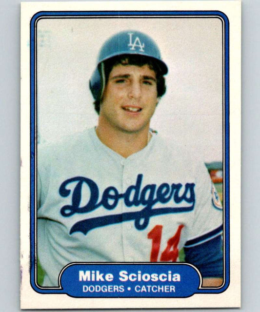 1982 Fleer #22 Mike Scioscia Dodgers Image 1