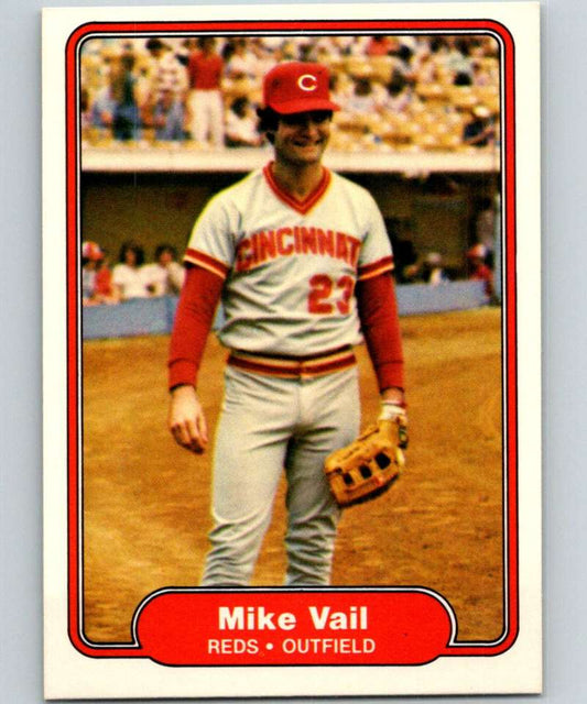 1982 Fleer #84 Mike Vail Reds Image 1