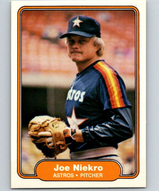 1982 Fleer #221 Joe Niekro Astros Image 1