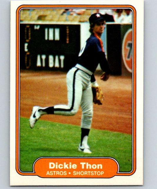 1982 Fleer #235 Dickie Thon Astros Image 1