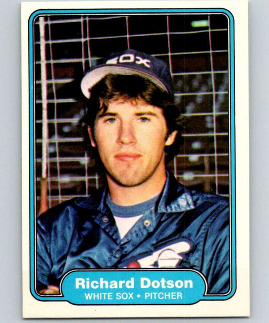 1982 Fleer #340 Richard Dotson White Sox Image 1