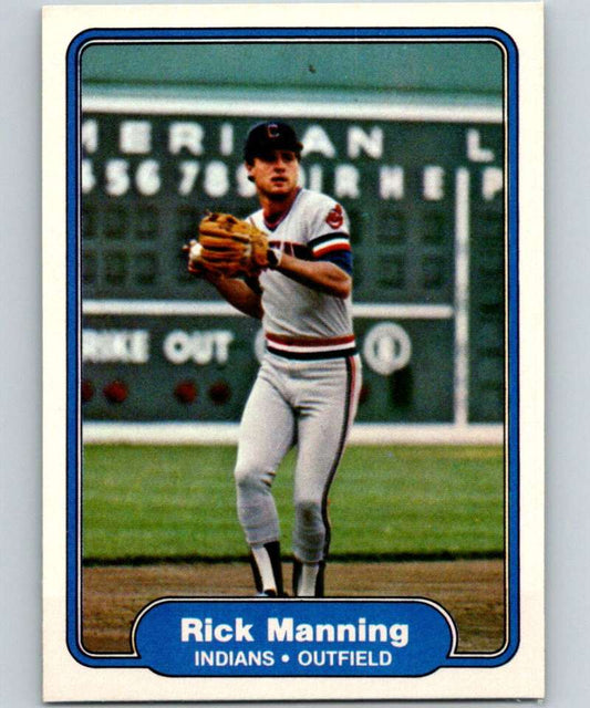 1982 Fleer #374 Rick Manning Indians Image 1