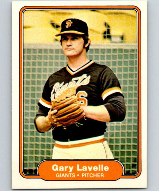 1982 Fleer #392 Gary Lavelle Giants Image 1