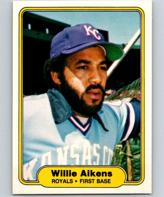 1982 Fleer #404 Willie Aikens Royals Image 1