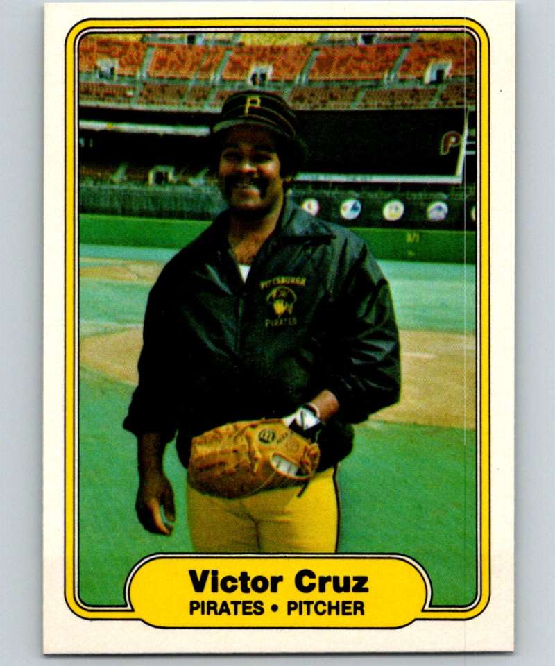 1982 Fleer #480 Victor Cruz Pirates Image 1
