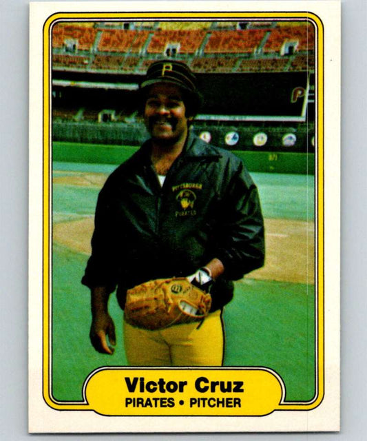 1982 Fleer #480 Victor Cruz Pirates Image 1