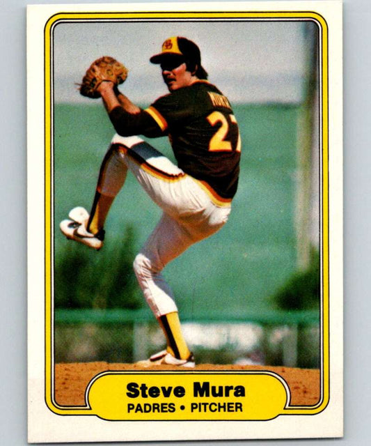 1982 Fleer #578 Steve Mura Padres Image 1