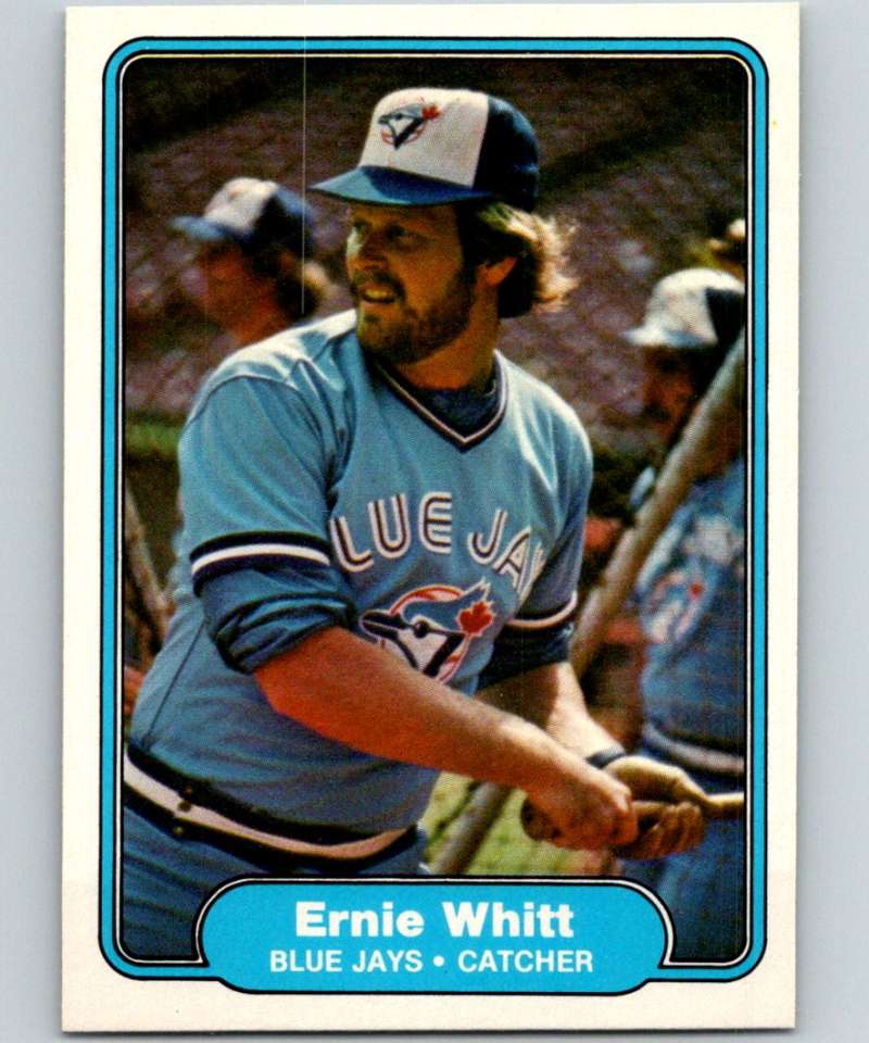 1982 Fleer #626 Ernie Whitt Blue Jays