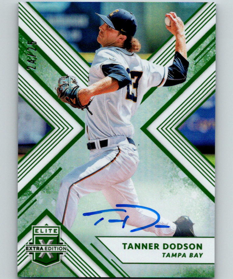 2018 Panini Elite Extra Edition Emerald Tanner Dodson 24/25 Auto 07209