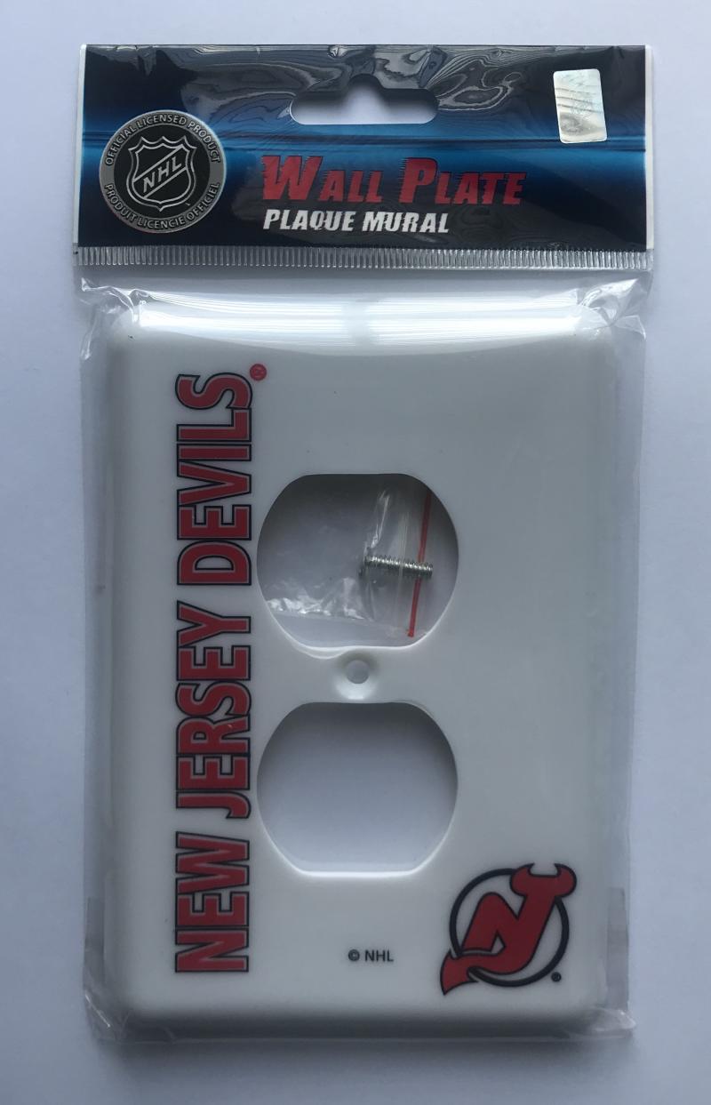 New Jersey Devils Outlet Wall Plate Cover - Brand New with Screws  Image 1