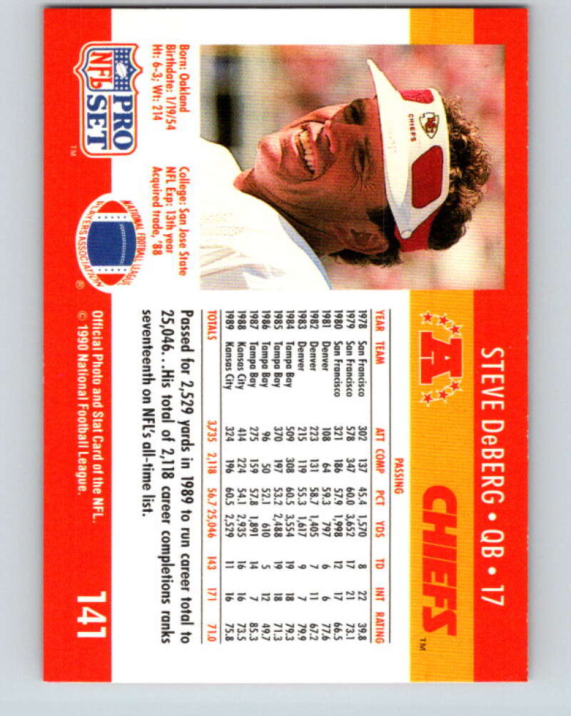 1990 Pro Set #141 Steve DeBerg Mint Kansas City Chiefs  Image 2