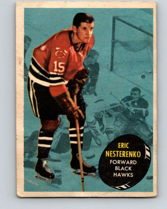 1961-62 Topps #28 Eric Nesterenko  Chicago Blackhawks  V278