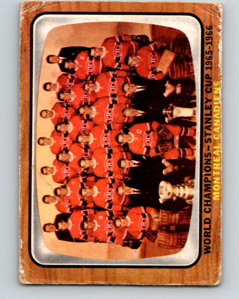 1966-67 Topps #118 Montreal Canadiens Team  Montreal Canadiens  V741