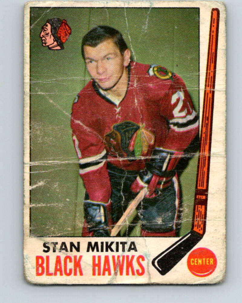 1969-70 O-Pee-Chee #76 Stan Mikita  Chicago Blackhawks  V1364