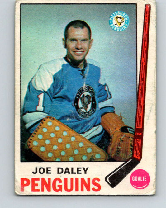 1969-70 O-Pee-Chee #152 Joe Daley  Pittsburgh Penguins  V1609