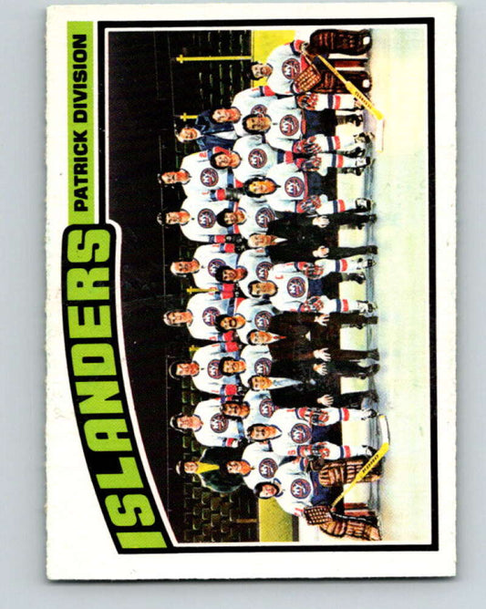 1976-77 OPC #142 New York Islanders CL  New York Islanders  V2120