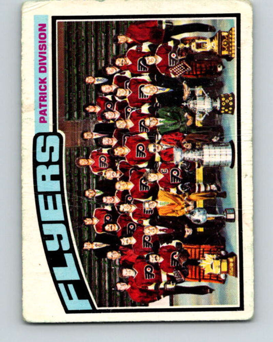 1976-77 OPC #144 Philadelphia Flyers CL  Philadelphia Flyers  V2122