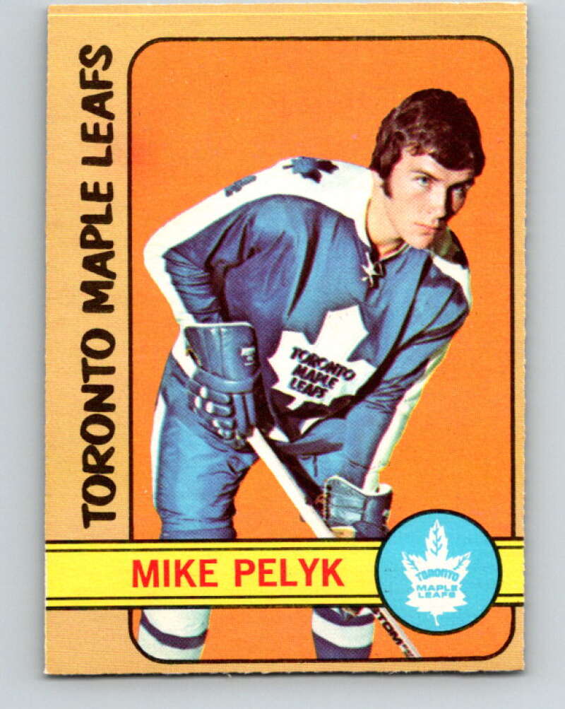 1972-73 O-Pee-Chee #17 Mike Pelyk  Toronto Maple Leafs  V3233