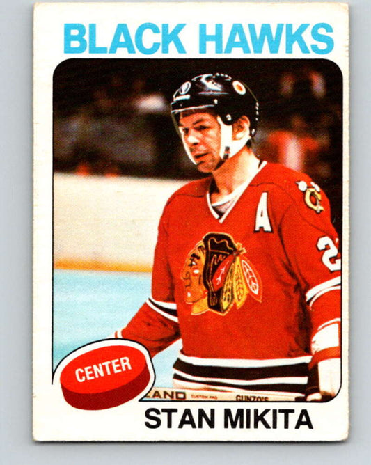 1975-76 O-Pee-Chee #30 Stan Mikita  Chicago Blackhawks  V5332