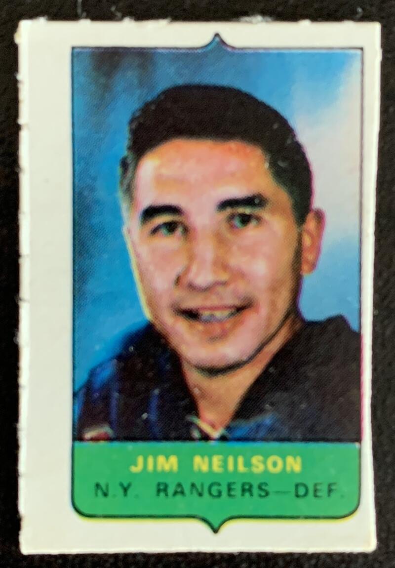V7519--1969-70 O-Pee-Chee Four-in-One Mini Card Jim Neilson