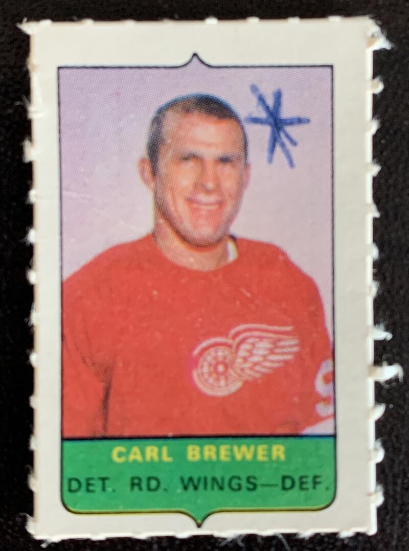 V7533--1969-70 O-Pee-Chee Four-in-One Mini Card Carl Brewer