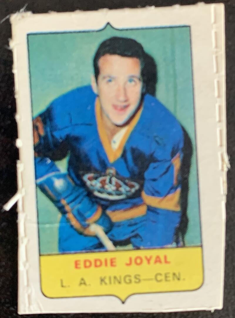 V7586--1969-70 O-Pee-Chee Four-in-One Mini Card Eddie Joyal